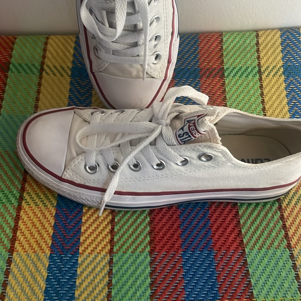 Chuck Taylor Low Top - Picture 3 of 7